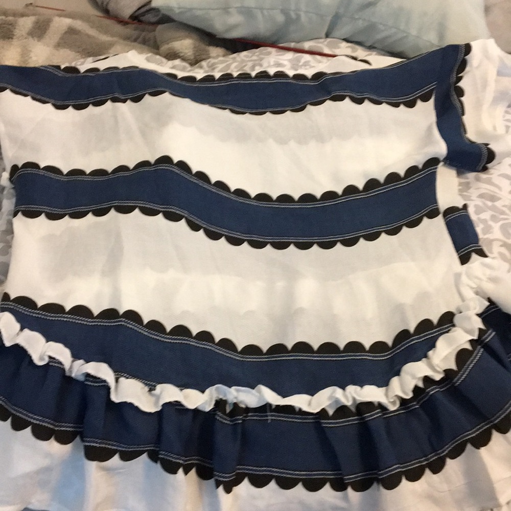 Shein Scalloped Crop Top - Picture 4 of 8